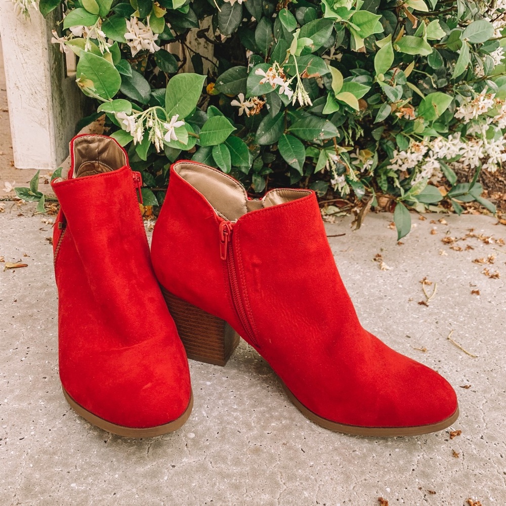 Red Style & Co Booties